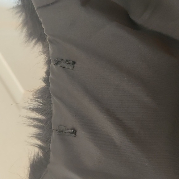 Faux Fur Vest - Picture 7 of 7